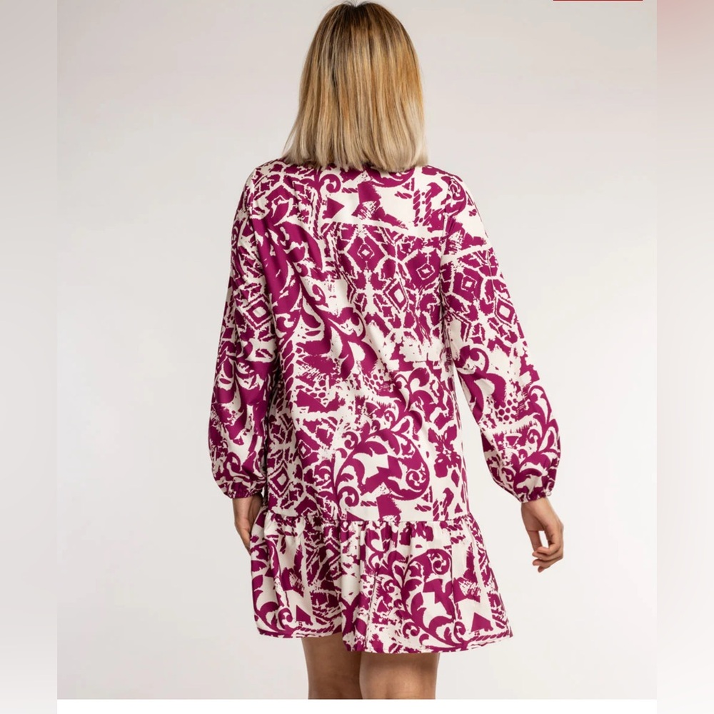 New with tags PRINTED MINI DRESS from Zara size XS 
Y2K style , bohemian, casual - Picture 3 of 7